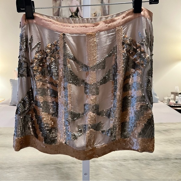 GUESS Mariel Sequined Taupe Blush Peach 28 S M Mini Skirt Lined Side Zipper - Picture 4 of 15
